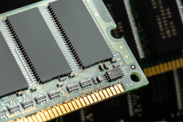 Which intel processor has 6 cores?